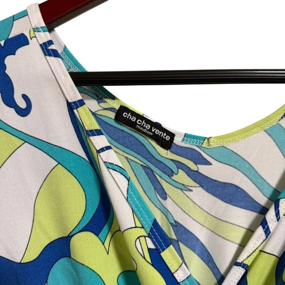Cha Cha Vente Womens Blue Lime Green Abstract Psychedelic Empire Waist Top Med - Picture 2 of 4